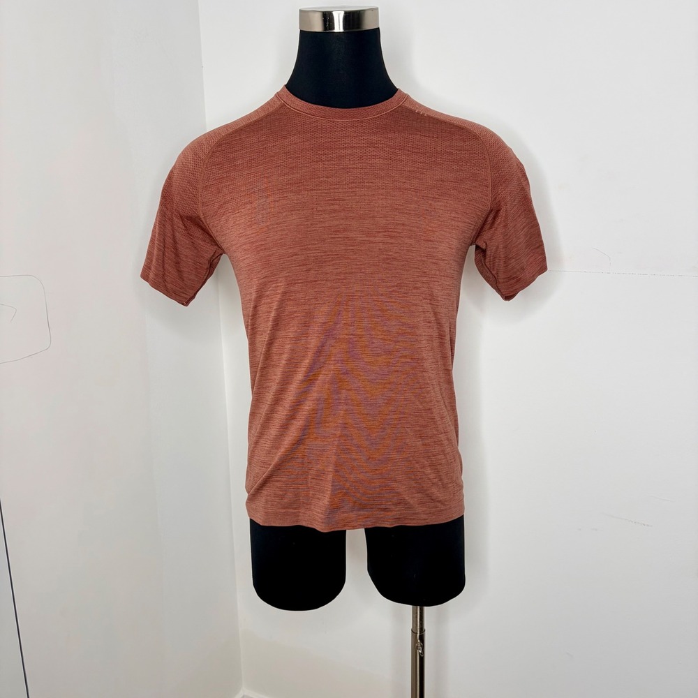 Lululemon Metal Vent Tech Shirt Men M Rust Red Heathered Gym Workout